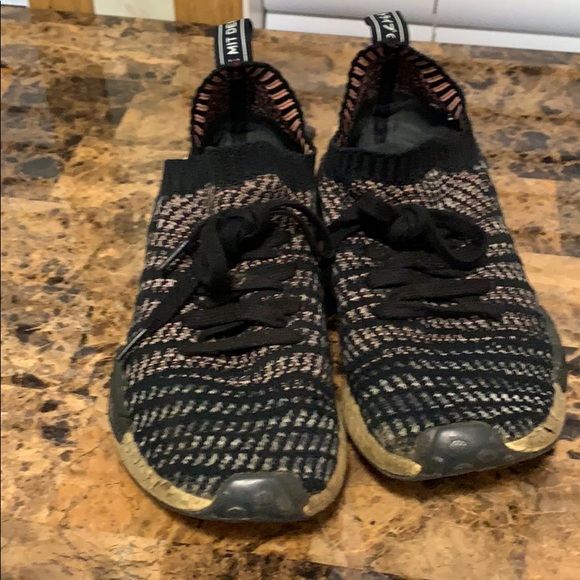 Shoes - Picture 2 of 4